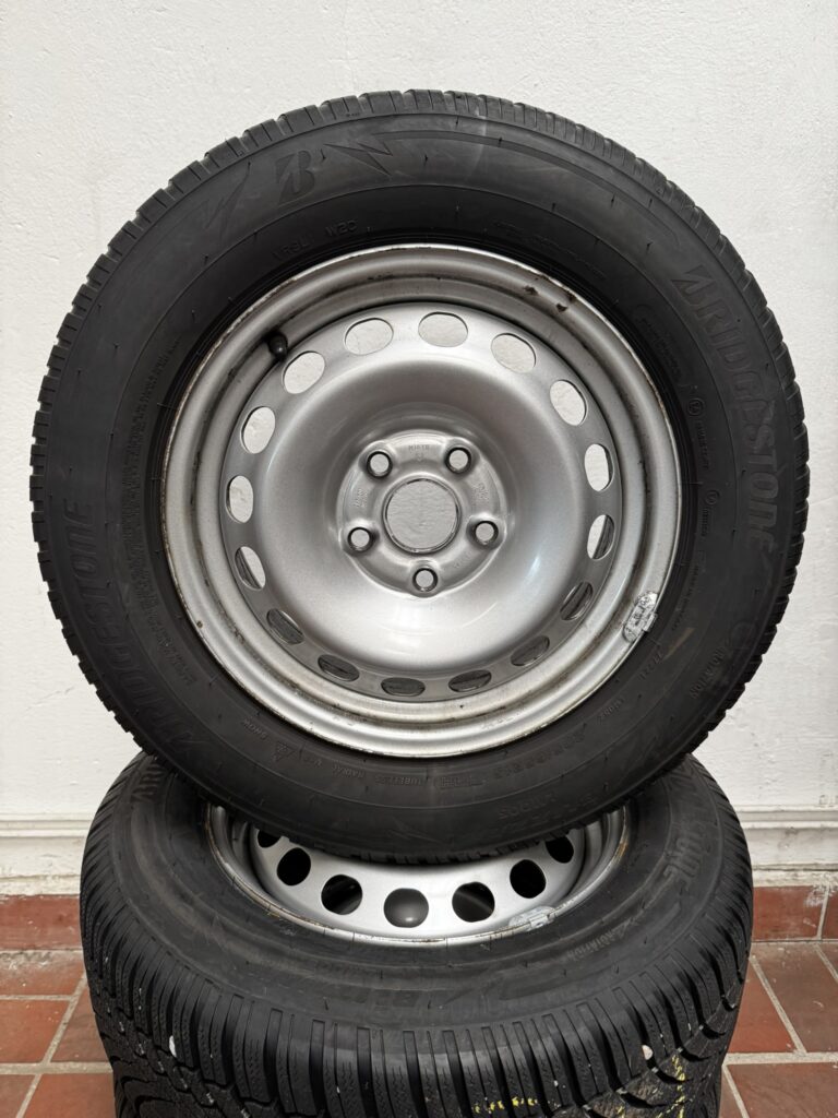 VW Caddy Winterkomplettradsatz 15 Zoll Stahl