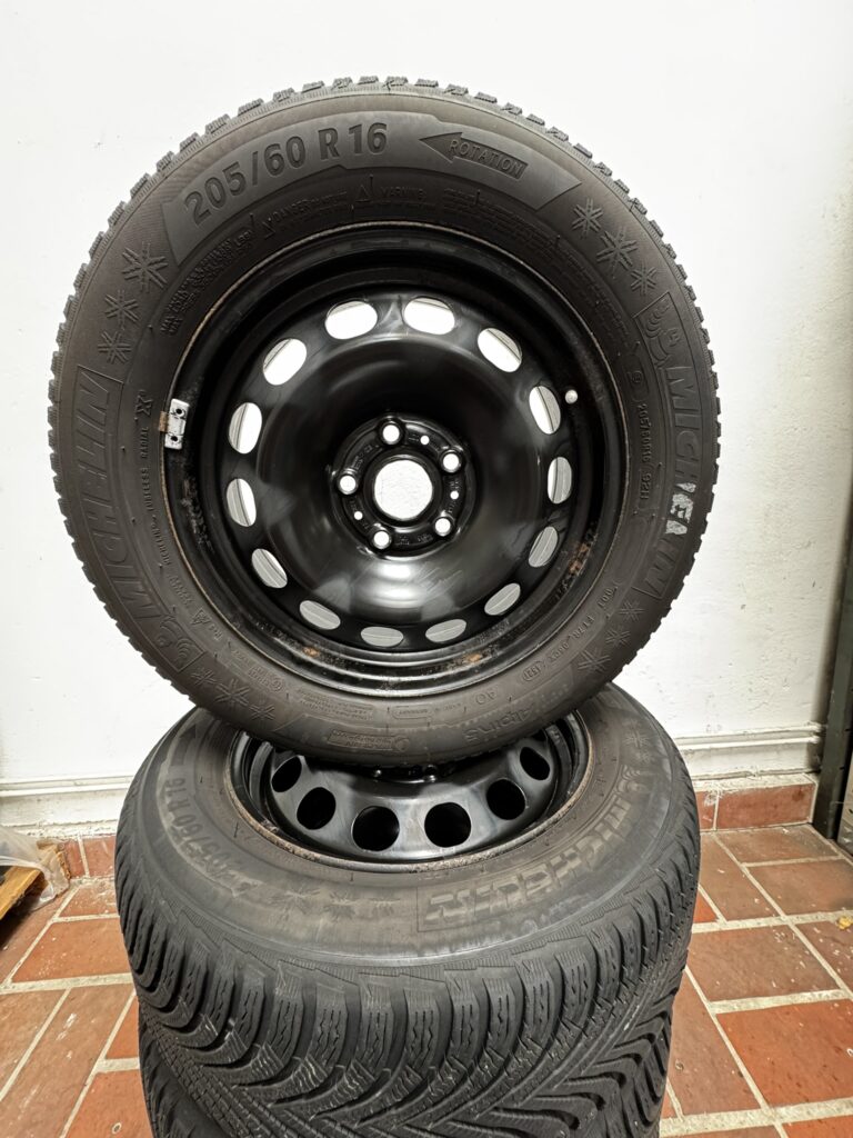 VW T-Roc/Skoda Karoq Winterkomplettradsatz 16 Zoll Stahl