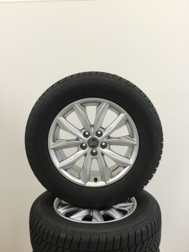 Winterkomplettradsatz AudiQ5 17Zoll Alu