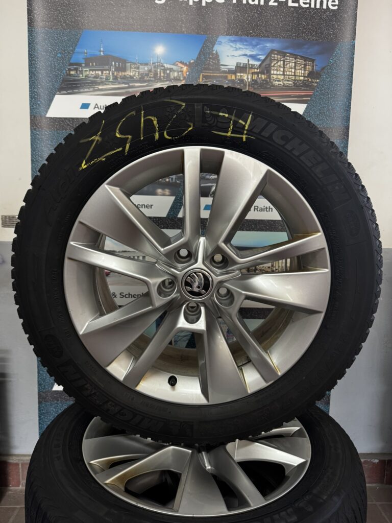 Skoda Karoq Winterkomplettradsatz 17 Zoll Alu