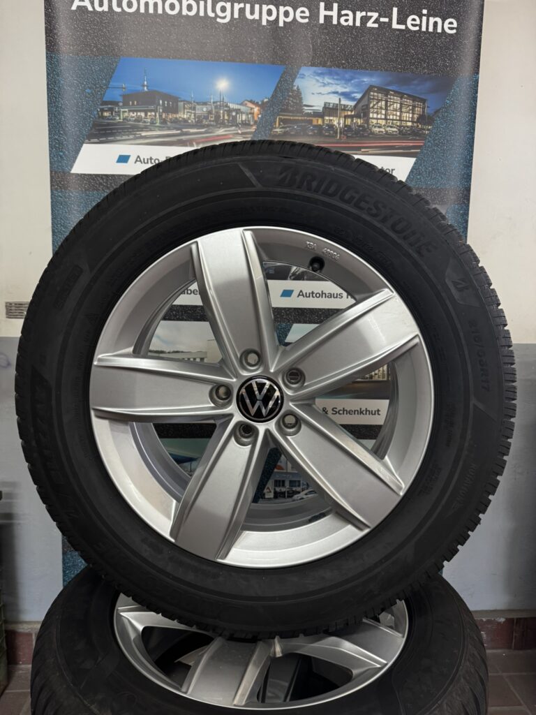 VW Tiguan Winterkomplettradsatz 17 Zoll Alu