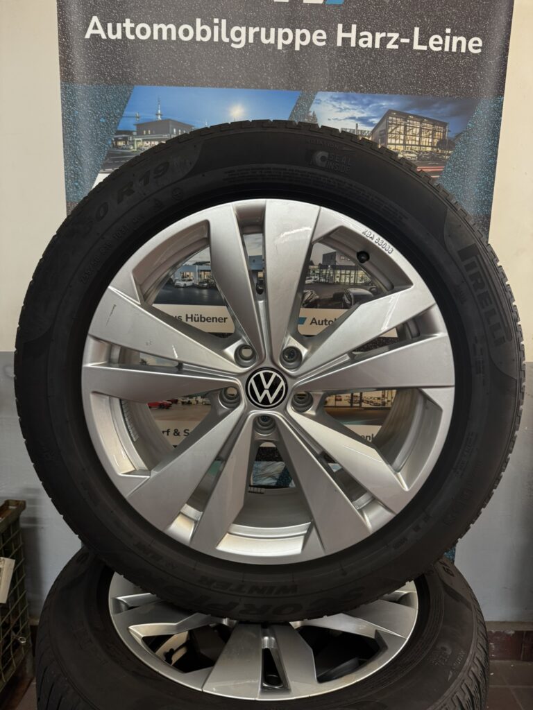 VW ID.4/ID.5 Winterkomplettradsatz 19 Zoll Alu Mischbereifung